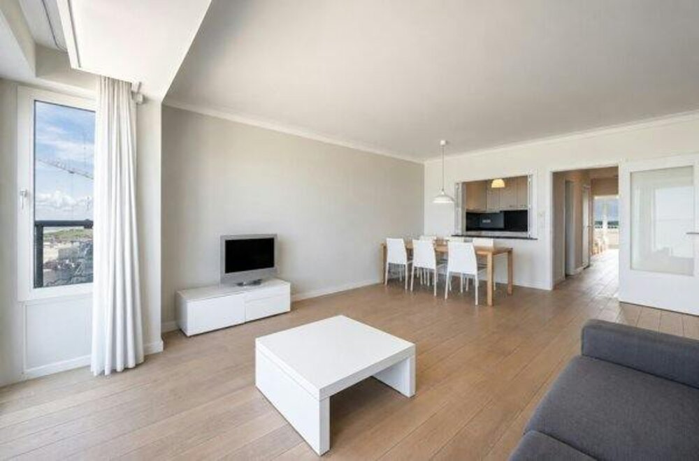 prachtig-gerenoveerd-appartement-met-frontaal-zeezicht014.jpg