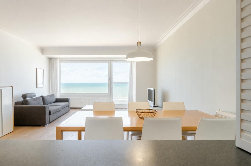 prachtig-gerenoveerd-appartement-met-frontaal-zeezicht015.jpg