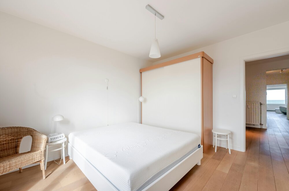 prachtig-gerenoveerd-appartement-met-frontaal-zeezicht018.jpg