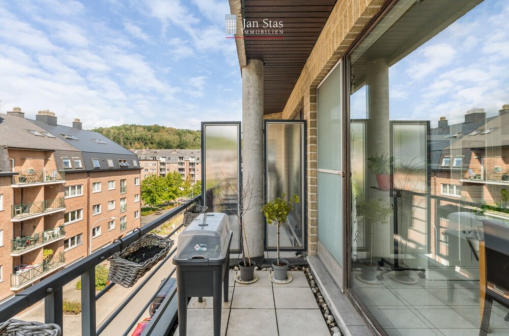 goed-gelegen-appartement-met-2-slaapkamers-een-terras-en-een-garagebox-te-kessel-lo-012.jpg