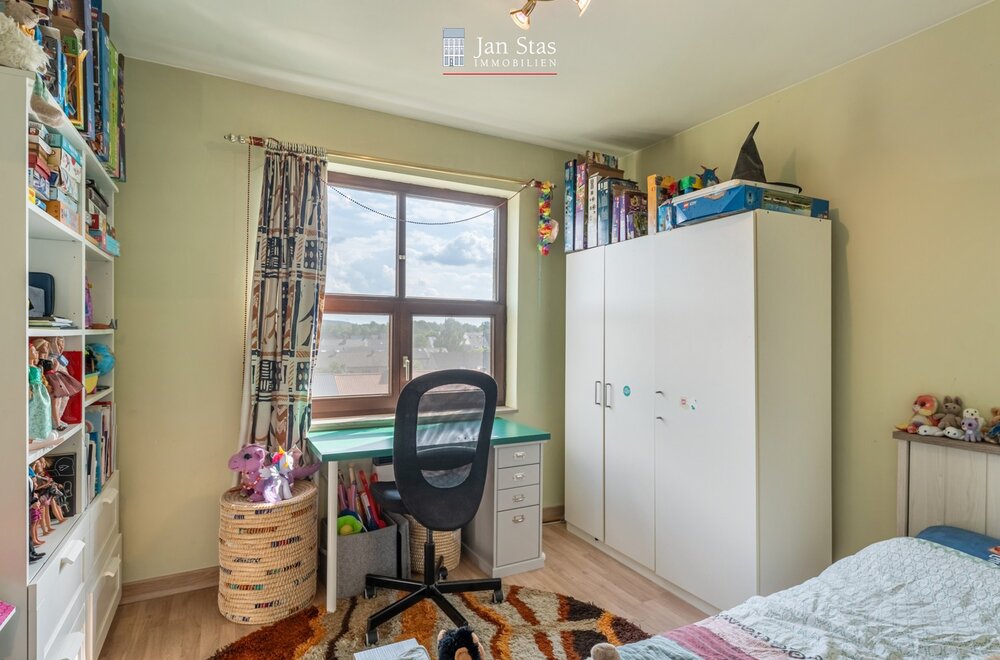 goed-gelegen-appartement-met-2-slaapkamers-een-terras-en-een-garagebox-te-kessel-lo-019.jpg