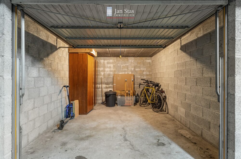 goed-gelegen-appartement-met-2-slaapkamers-een-terras-en-een-garagebox-te-kessel-lo-024.jpg