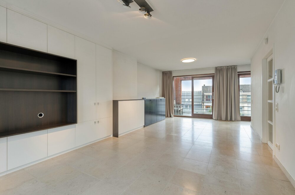 lichtrijk-appartement-met-3-slaapkamers-te-koop-in-brugge003.jpg