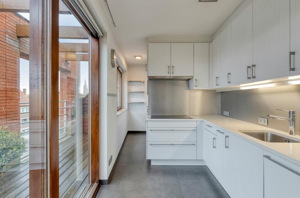 lichtrijk-appartement-met-3-slaapkamers-te-koop-in-brugge005.jpg