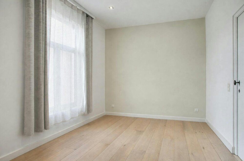 uniek-gerenoveerde-herenwoning-in-brugge-met-3-slaapkamers007.jpg