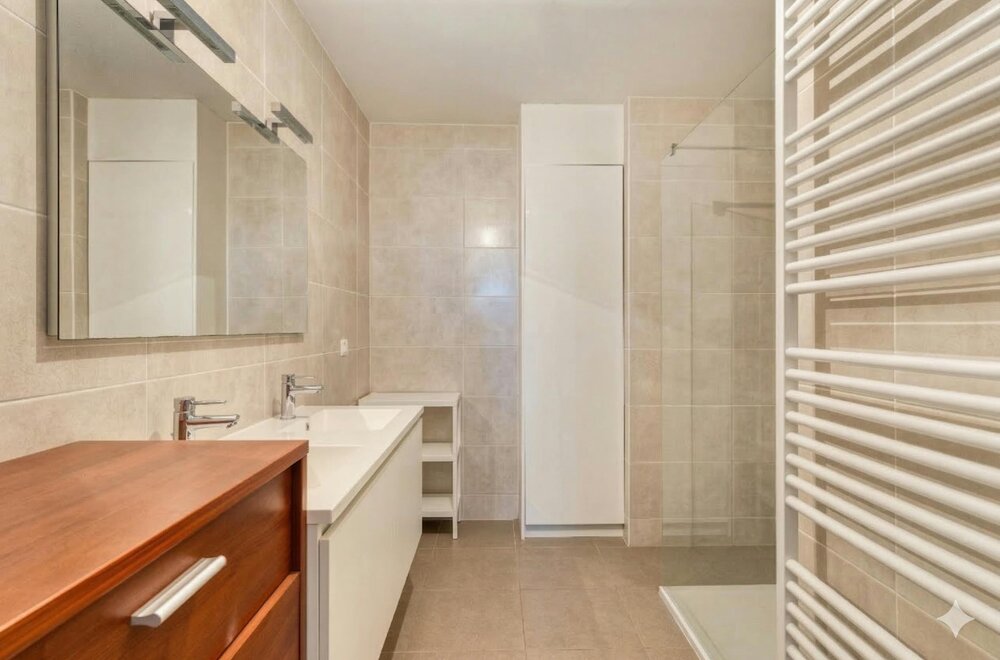lichtrijk-appartement-te-koop-met-twee-slaapkamers-007.jpg