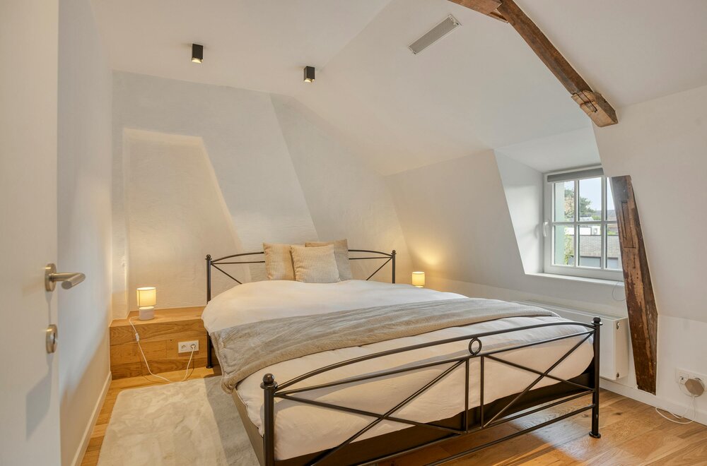 een-gerenoveerd-meesterwerk-in-hartje-hansbeke014.jpg