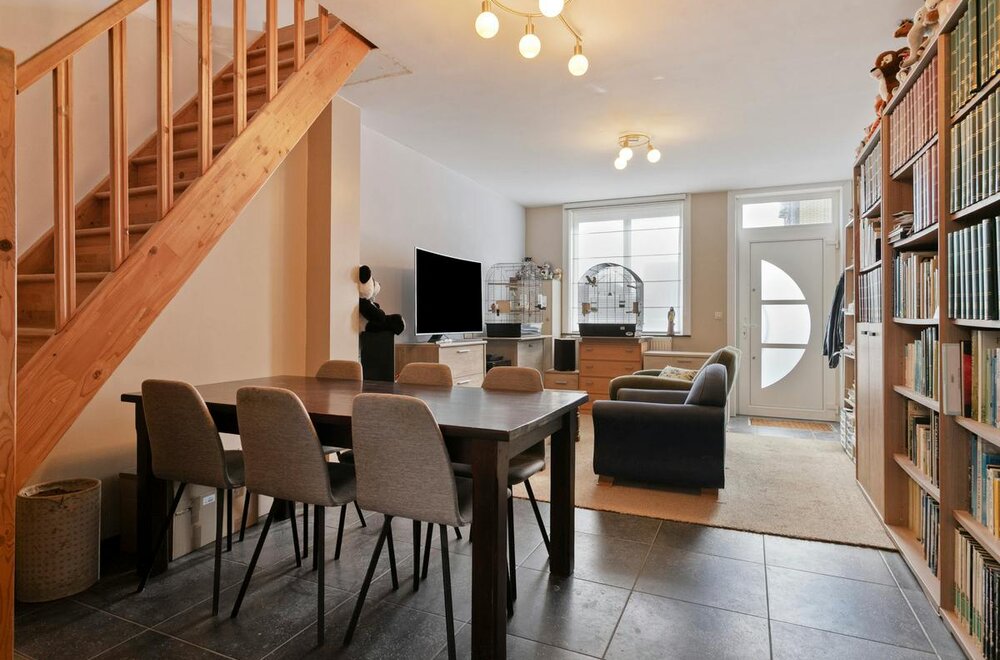 instapklaar-huis-te-koop-met-2-slaapkamers-in-de-ieperstraat-in-poperinge003.jpg