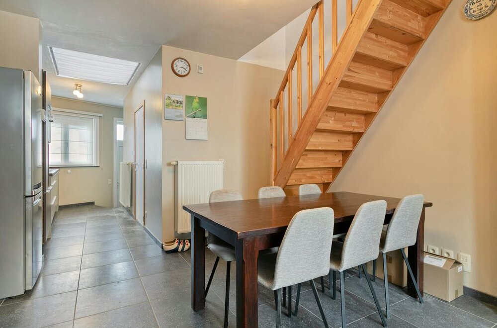 instapklaar-huis-te-koop-met-2-slaapkamers-in-de-ieperstraat-in-poperinge005.jpg