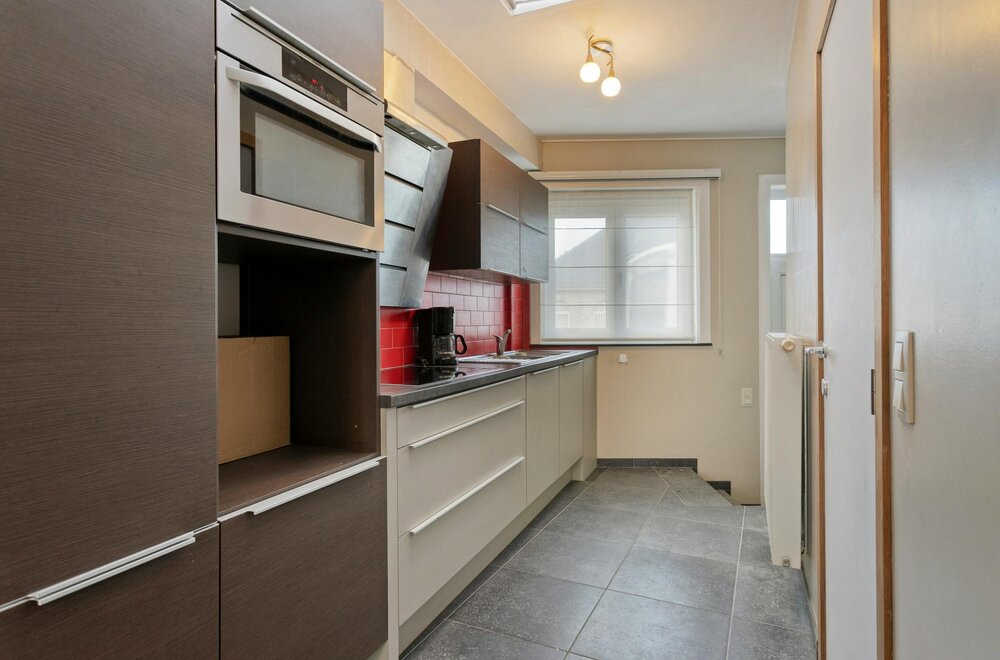 instapklaar-huis-te-koop-met-2-slaapkamers-in-de-ieperstraat-in-poperinge006.jpg
