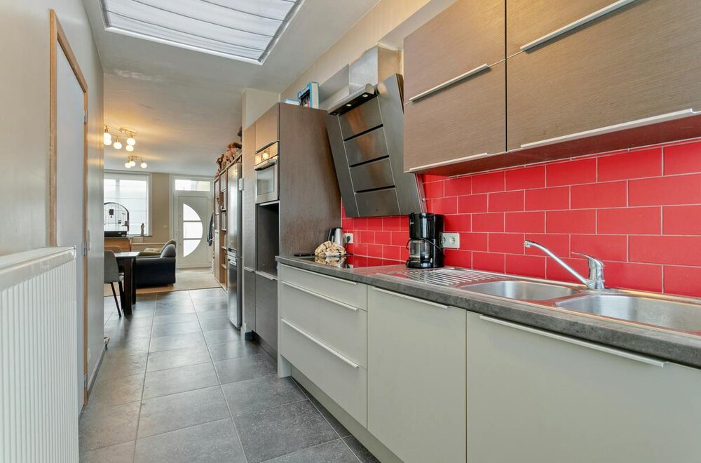 instapklaar-huis-te-koop-met-2-slaapkamers-in-de-ieperstraat-in-poperinge007.jpg