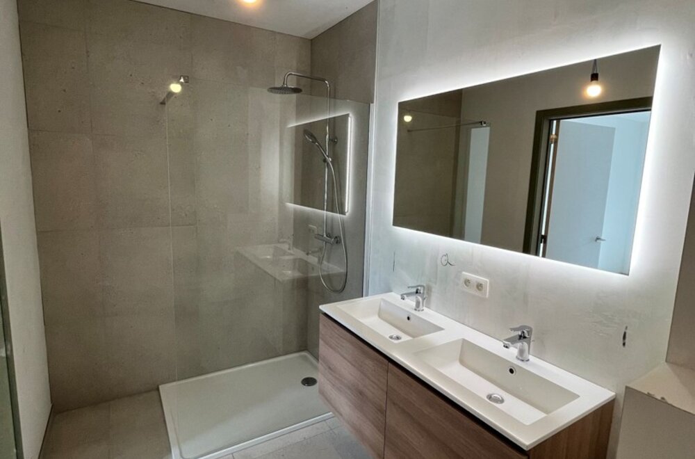 prachtig-nieuwbouw-appartement-138m-met-3-slaapkamers-2-badkamers008.jpg