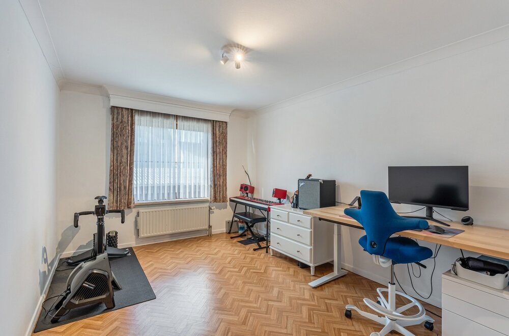 instapklaar-2slpk-appartement-centrum-herent-111m-grote-garage-en-grote-kelder010.jpg