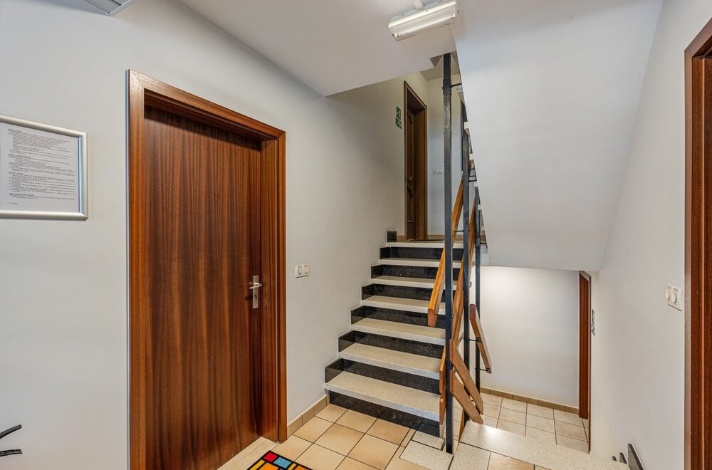 instapklaar-2slpk-appartement-centrum-herent-111m-grote-garage-en-grote-kelder018.jpg