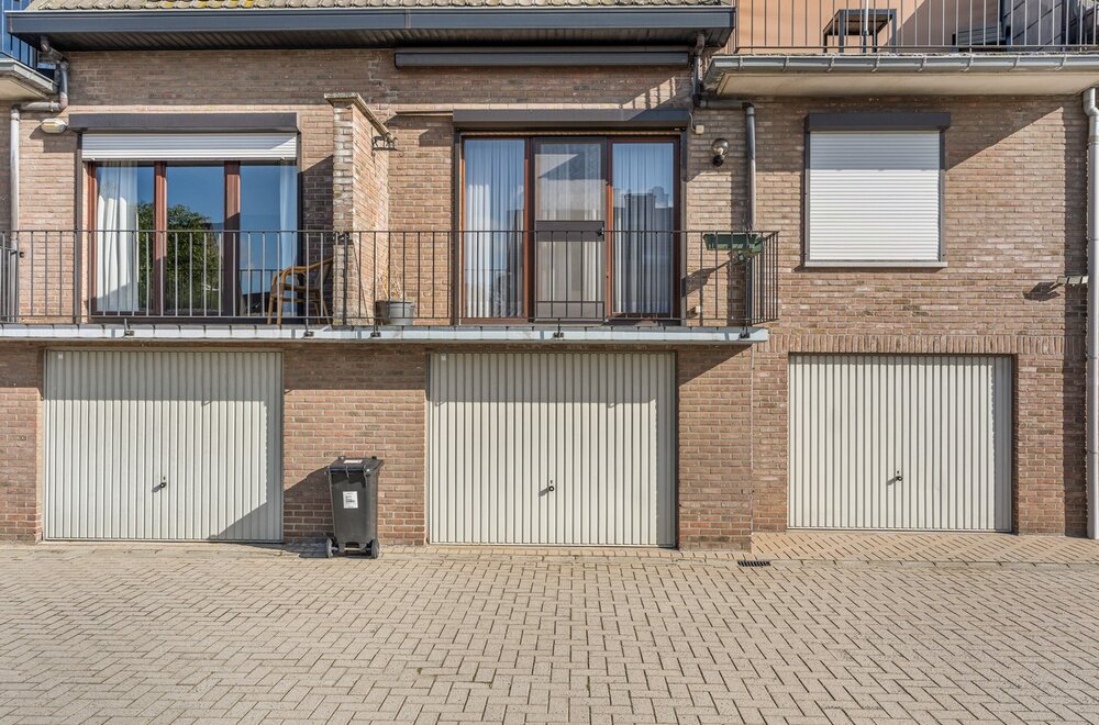 instapklaar-2slpk-appartement-centrum-herent-111m-grote-garage-en-grote-kelder023.jpg