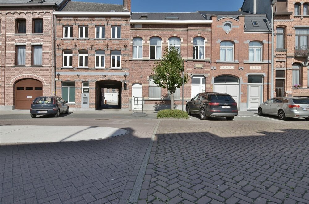 opbrengsteigendom-met-6-studio-s-en-centrale-topligging-in-dendermonde008.jpg