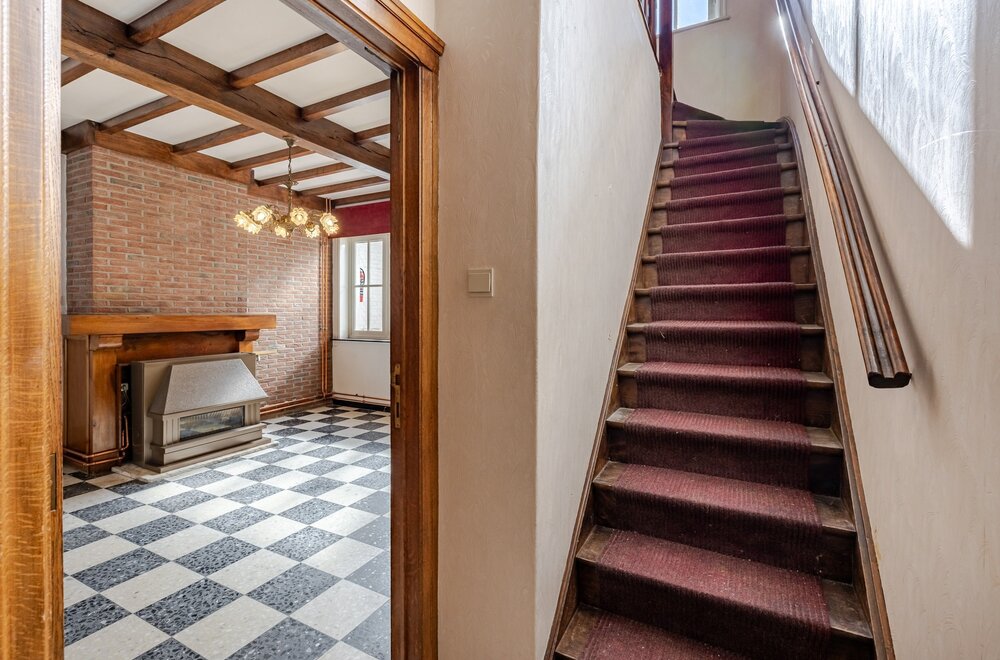 te-renoveren-woning-met-3-slks-en-zuidgerichte-tuin003.jpg