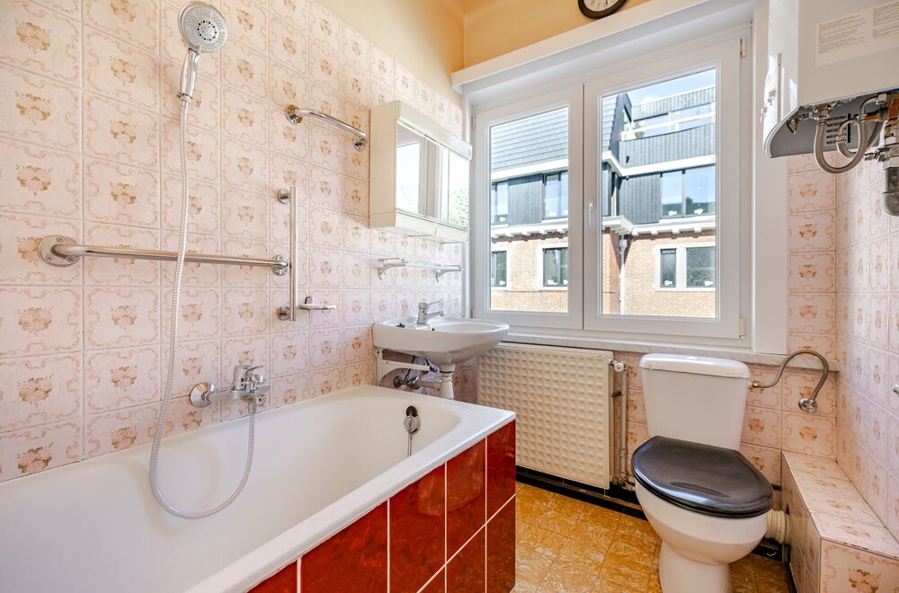 te-renoveren-woning-met-3-slks-en-zuidgerichte-tuin019.jpg
