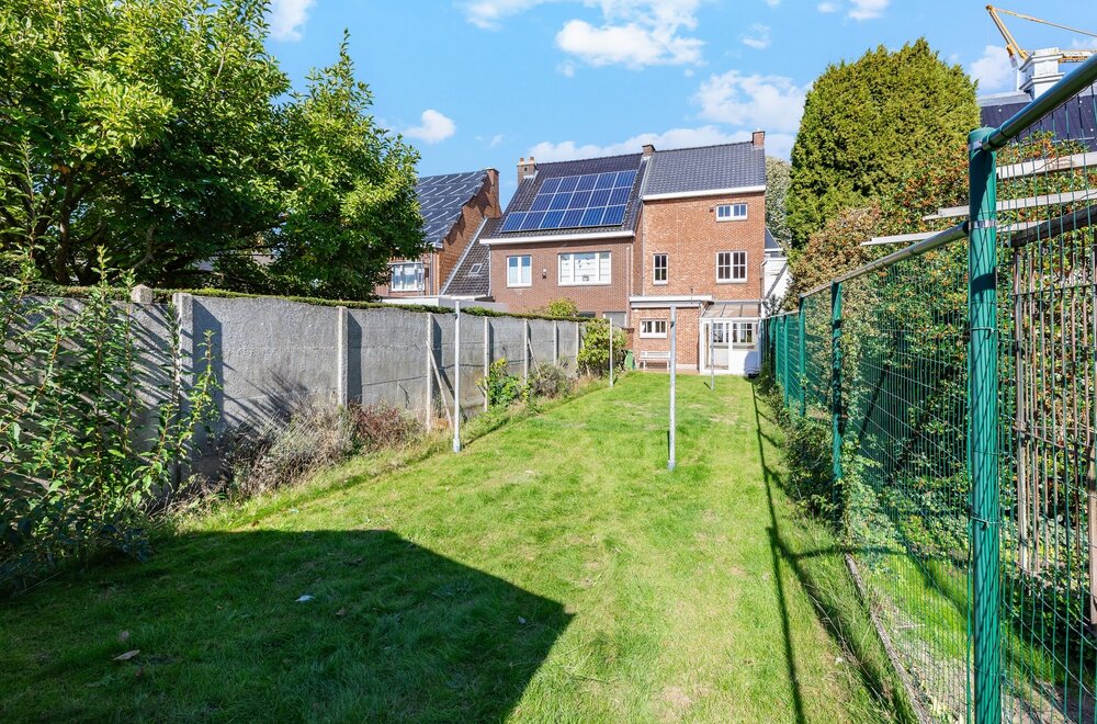 te-renoveren-woning-met-3-slks-en-zuidgerichte-tuin026.jpg