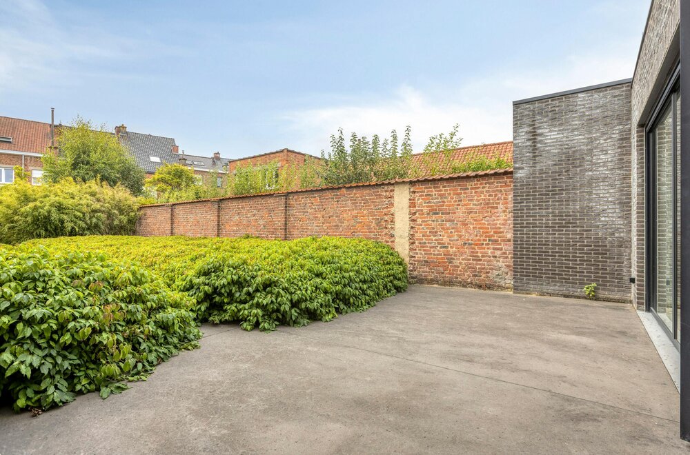 verhuurde-opbrengsteigendom-met-handelsruimte-en-duplex-024.jpg
