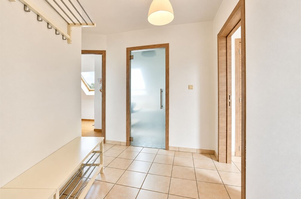 modern-en-instapklaar-dakappartement-met-2-slaapkamers-in-baasrode011.jpg
