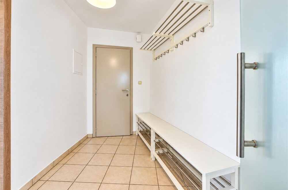 modern-en-instapklaar-dakappartement-met-2-slaapkamers-in-baasrode013.jpg