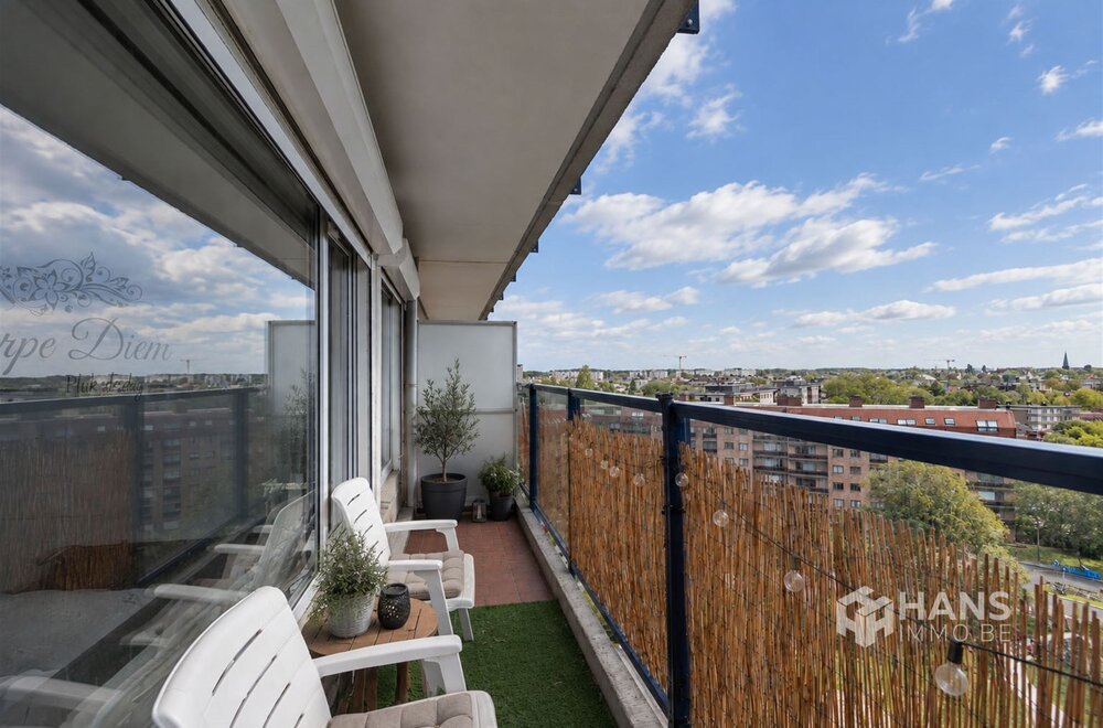 lichtrijk-appartement-58-m-met-2-slaapkamers-en-terras-9-m-in-berchem003.jpg