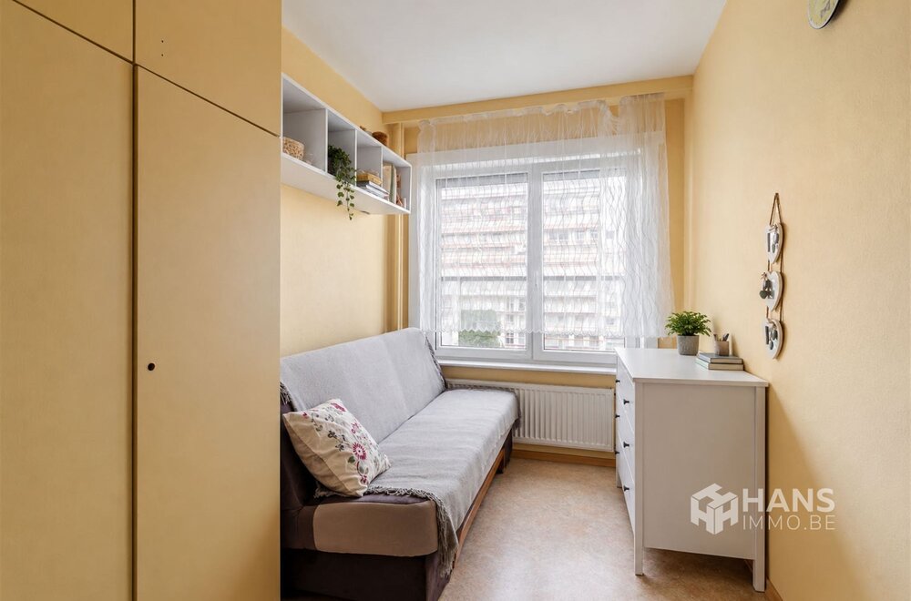 lichtrijk-appartement-58-m-met-2-slaapkamers-en-terras-9-m-in-berchem007.jpg