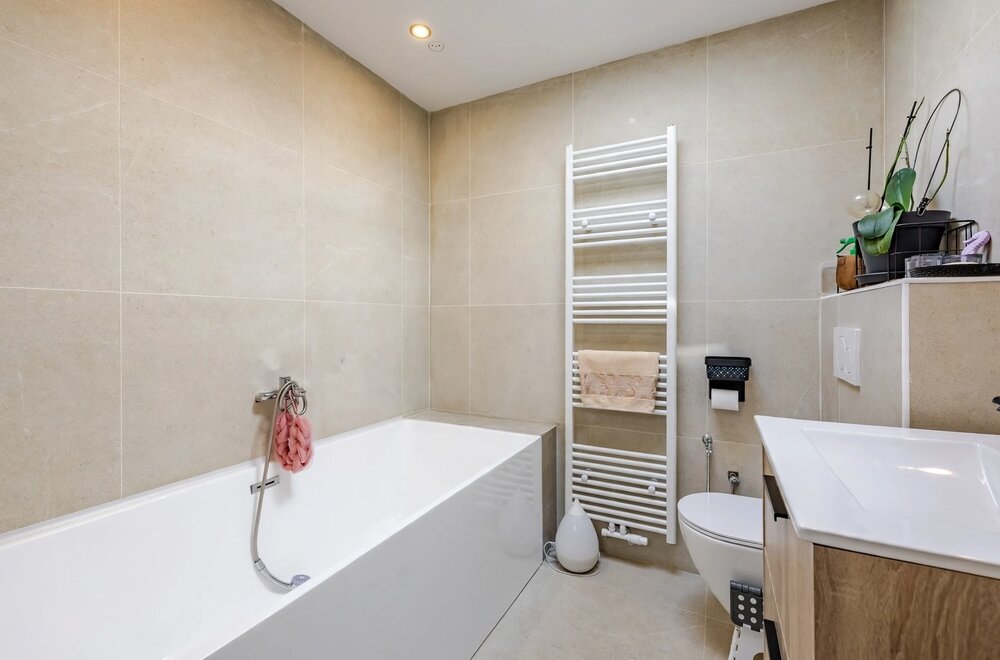 prachtig-gerenoveerde-woning-met-2-slks-en-buitenruimte011.jpg