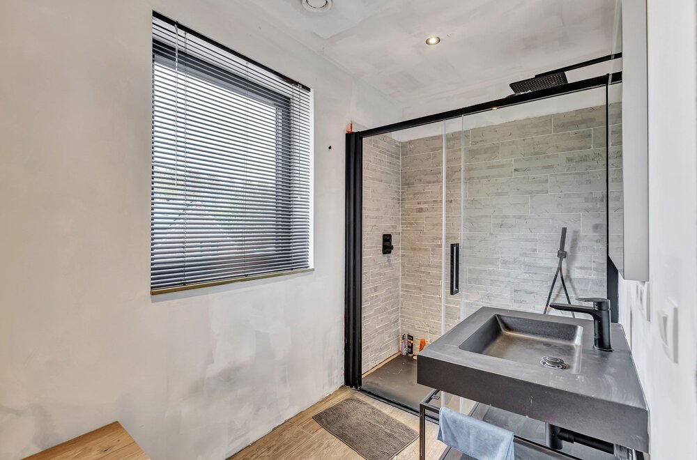 prachtige-nieuwbouwwoning-met-3-slpks-en-tuin-op-toplocatie015.jpg