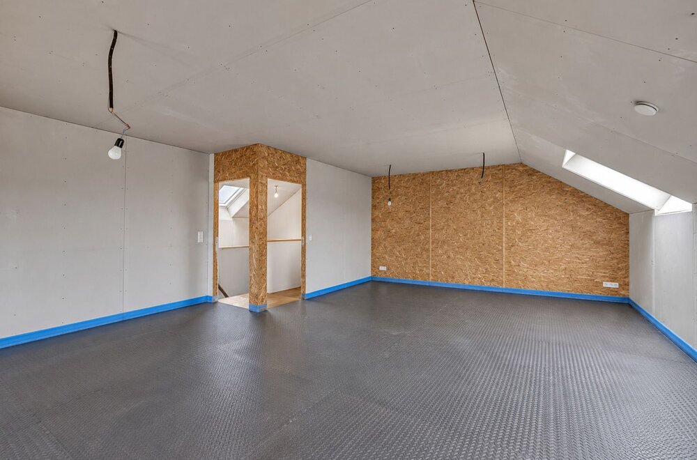 prachtige-nieuwbouwwoning-met-3-slpks-en-tuin-op-toplocatie016.jpg