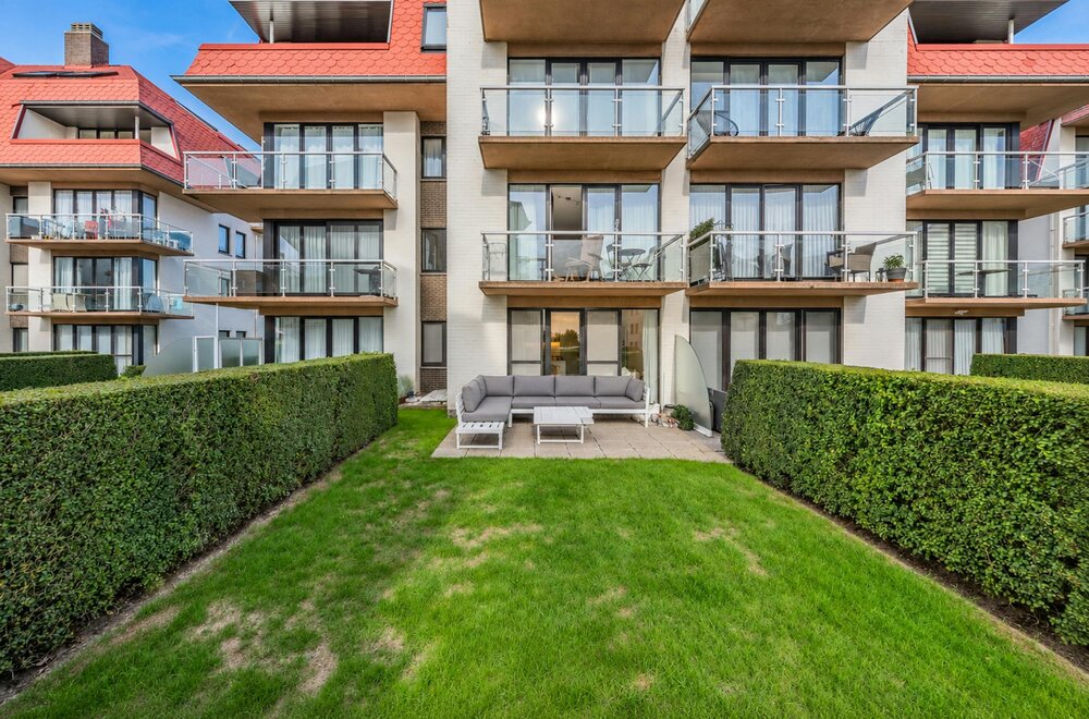 prachtig-gerenoveerd-appartement-te-koop-op-rustig-domein-008.jpg