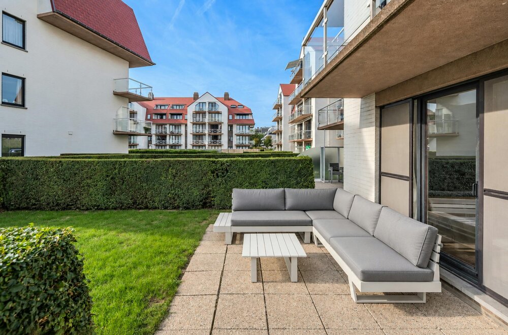 prachtig-gerenoveerd-appartement-te-koop-op-rustig-domein-012.jpg