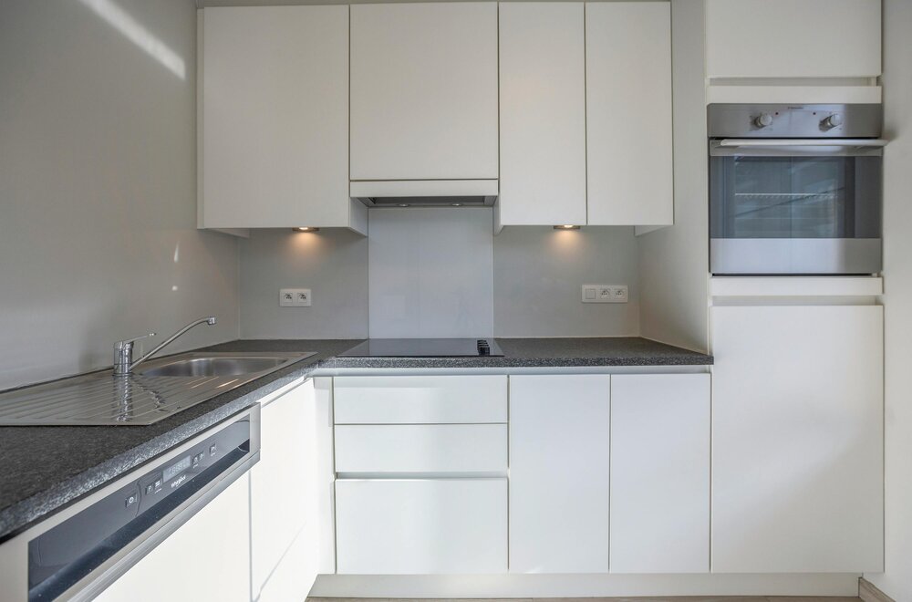 instapklaar-appartement-met-2-slaapkamers-in-centrum-oostkamp004.jpg