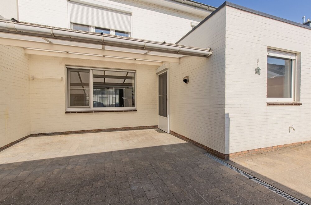 rustig-gelegen-gezinswoning-met-4-slaapkamers-garage-en-tuin-007.jpg