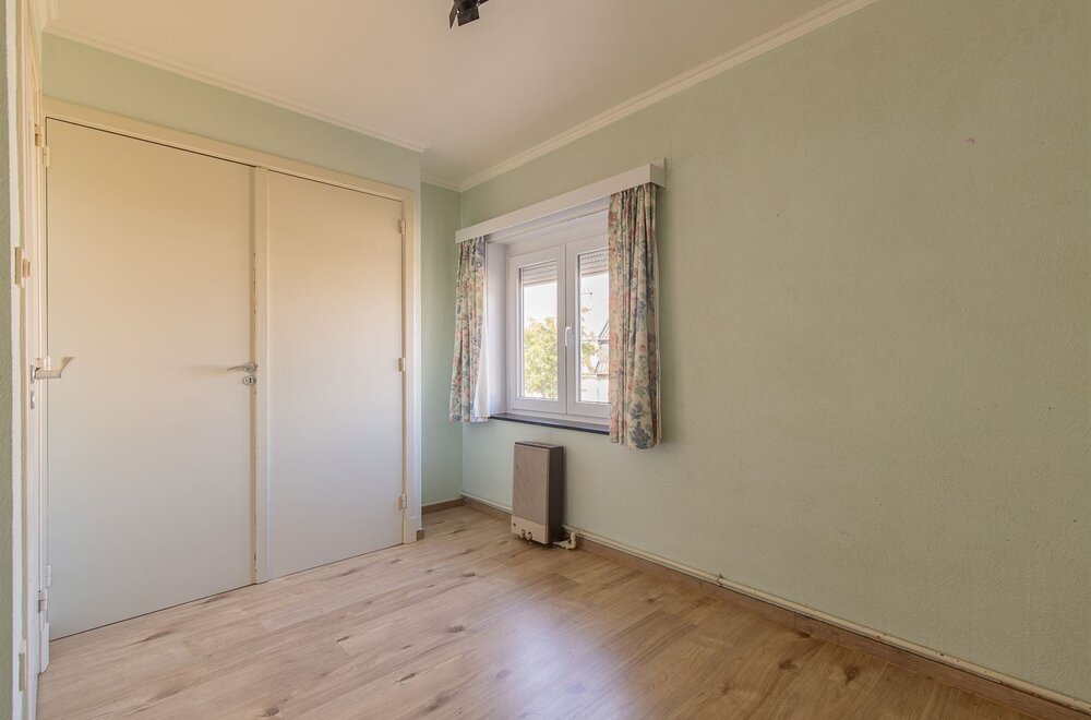 rustig-gelegen-gezinswoning-met-4-slaapkamers-garage-en-tuin-018.jpg