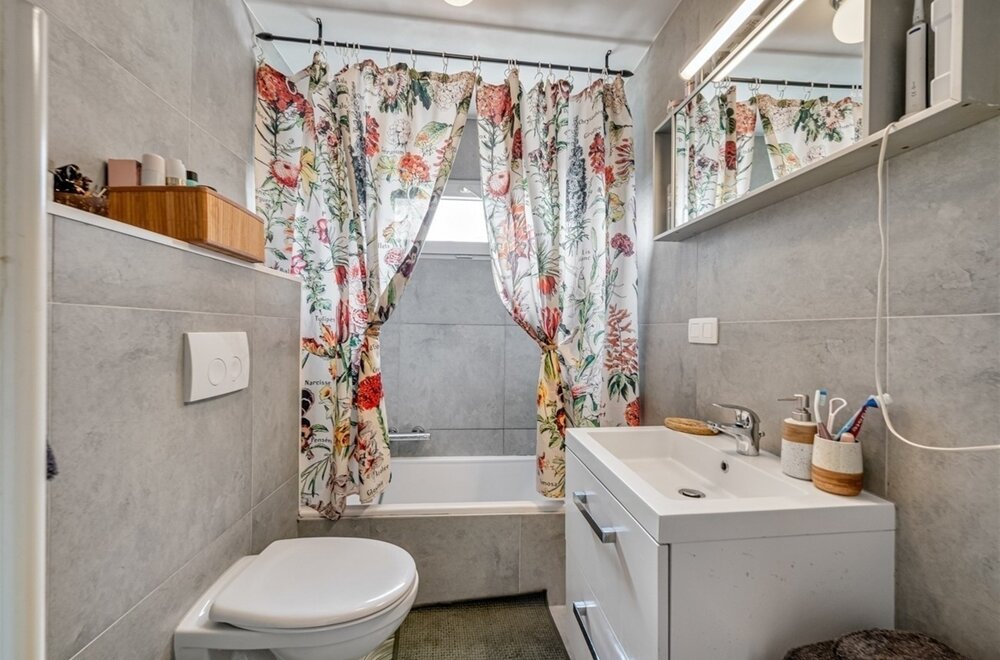 gerenoveerde-opbrengsteigendom-bestaande-uit-handelspand-en-3-appartementen024.jpg