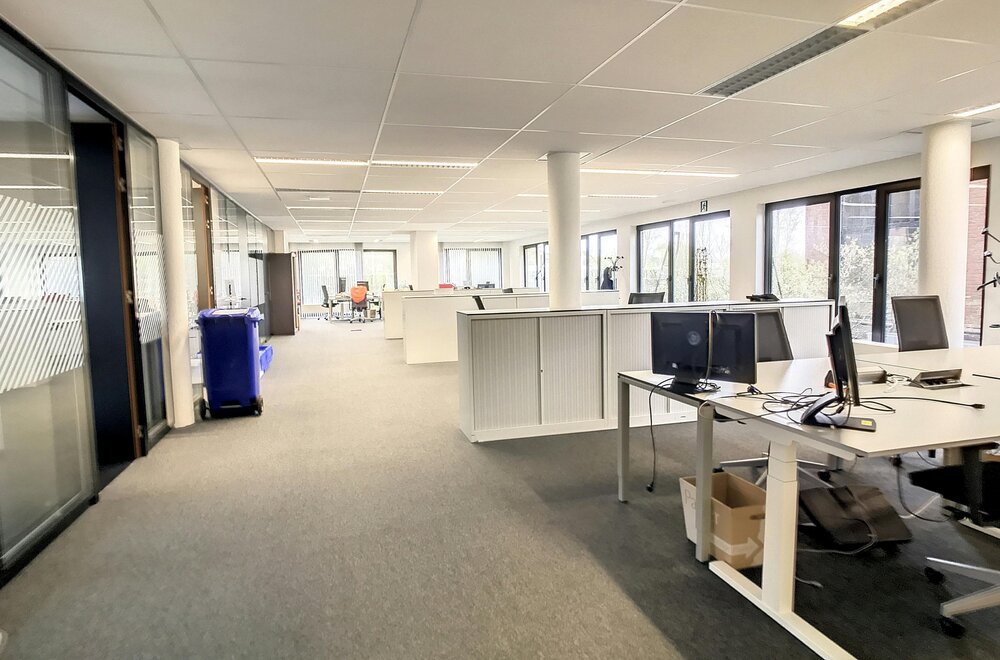 verhuurd-kantoor-met-rendement-van-ca-6-7-in-roeselare004.jpg