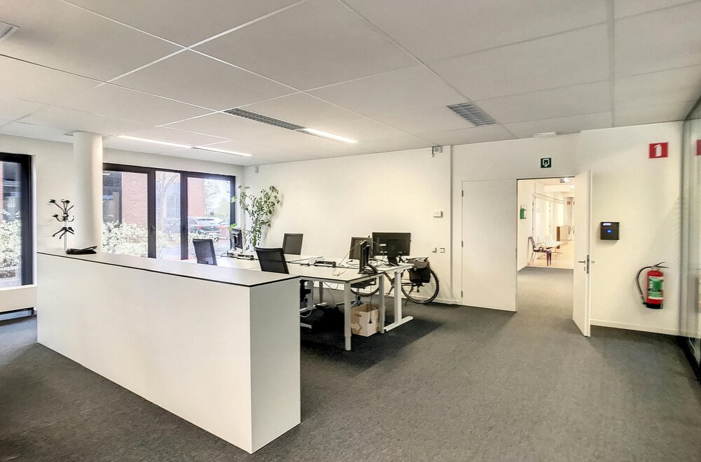 verhuurd-kantoor-met-rendement-van-ca-6-7-in-roeselare005.jpg