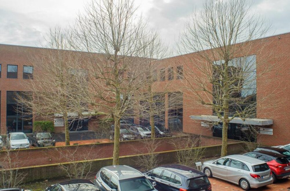 verhuurd-kantoor-met-rendement-van-ca-6-7-in-roeselare012.jpg