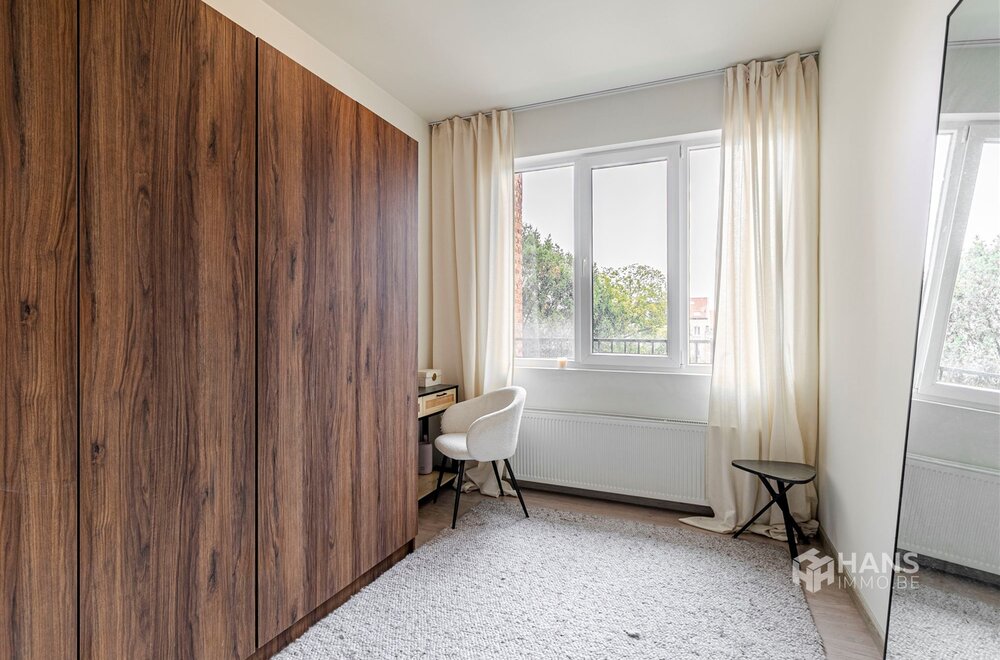 instapklaar-appartement-76-m-met-2-slaapkamers-en-terras-4-m-in-berchem011.jpg