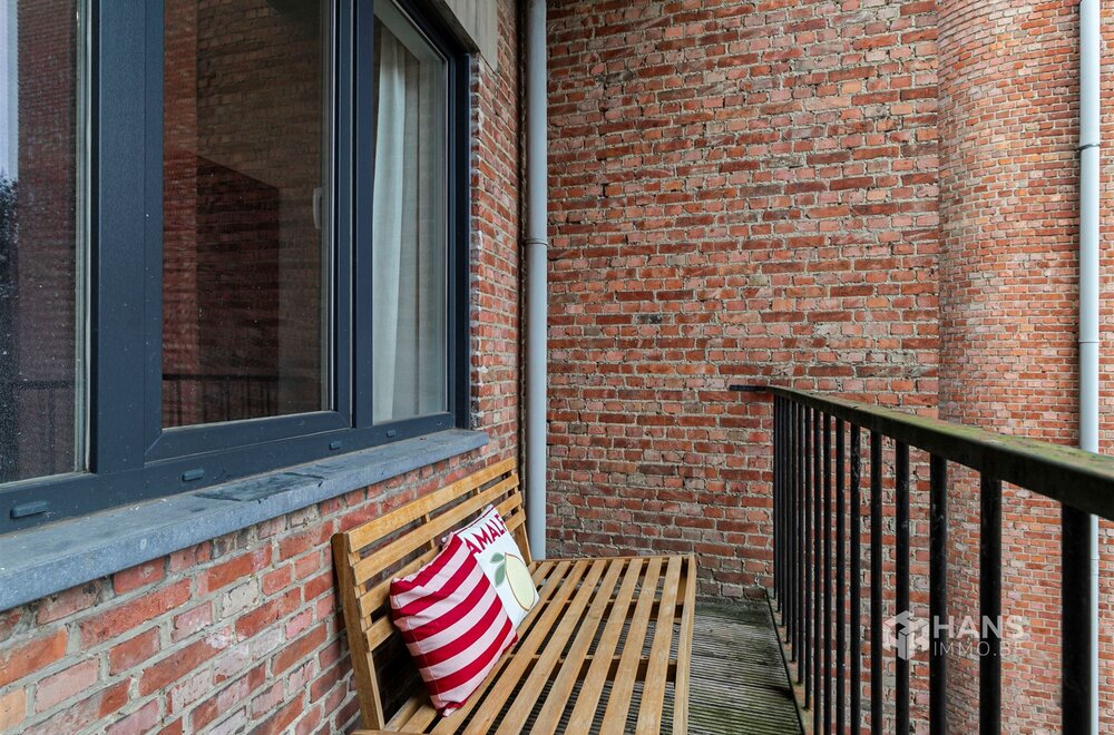 instapklaar-appartement-76-m-met-2-slaapkamers-en-terras-4-m-in-berchem015.jpg