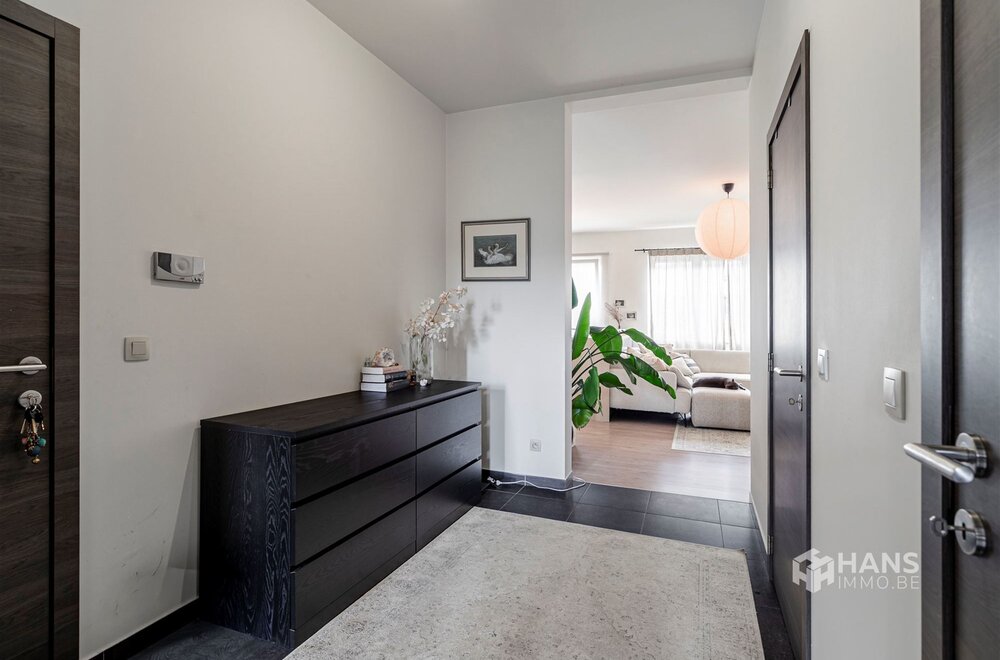 instapklaar-appartement-76-m-met-2-slaapkamers-en-terras-4-m-in-berchem017.jpg