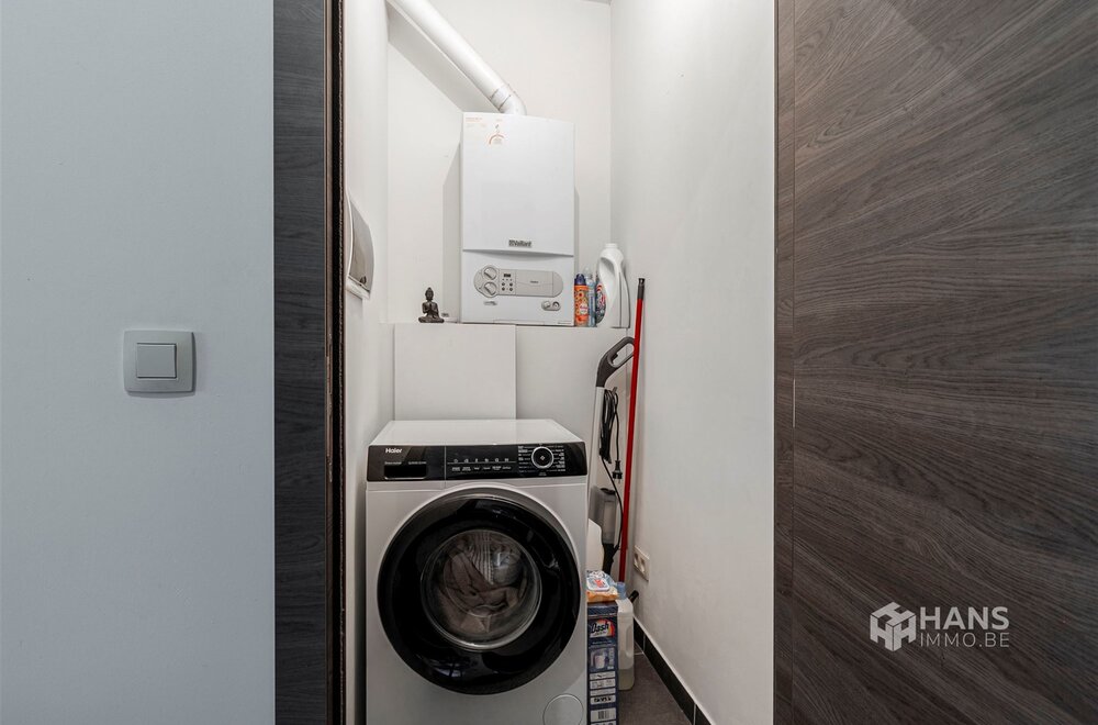 instapklaar-appartement-76-m-met-2-slaapkamers-en-terras-4-m-in-berchem018.jpg