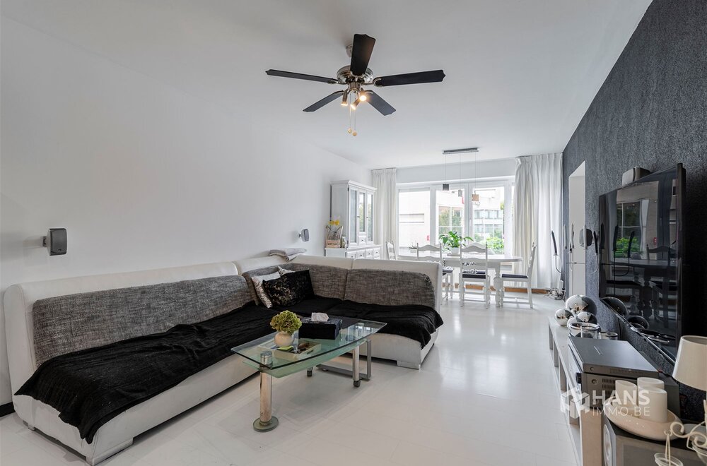 ruim-duplexappartement-210-m-met-garage-en-zuid-gerichte-tuin-47-m-in-deurne001.jpg