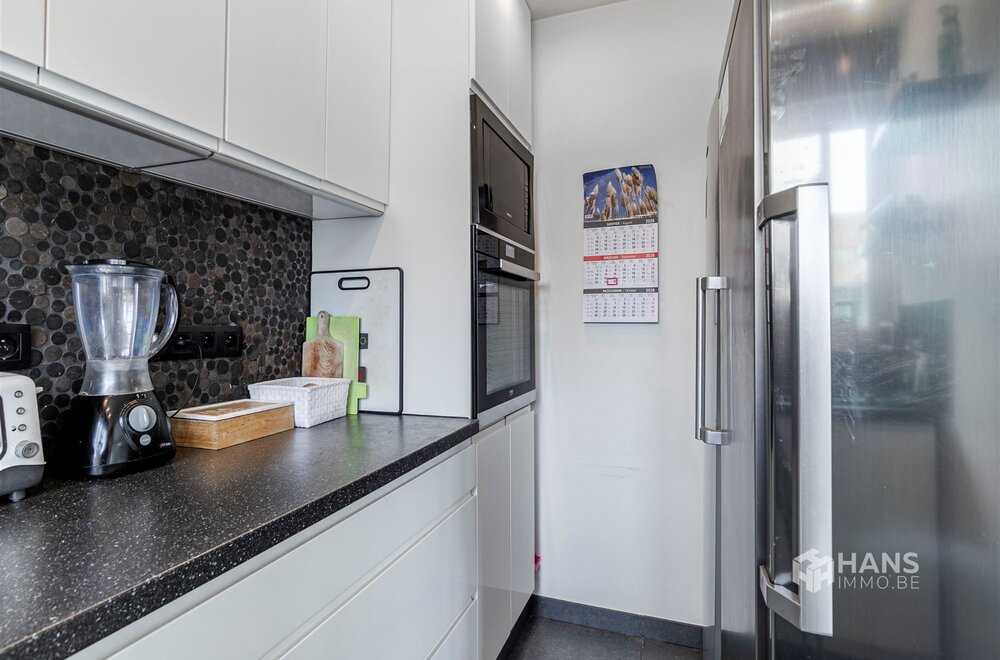 ruim-duplexappartement-210-m-met-garage-en-zuid-gerichte-tuin-47-m-in-deurne006.jpg