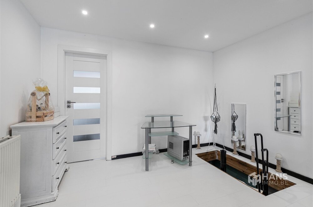 ruim-duplexappartement-210-m-met-garage-en-zuid-gerichte-tuin-47-m-in-deurne007.jpg