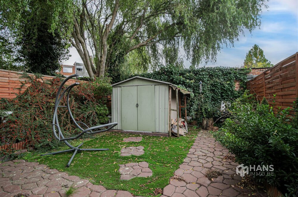 ruim-duplexappartement-210-m-met-garage-en-zuid-gerichte-tuin-47-m-in-deurne020.jpg