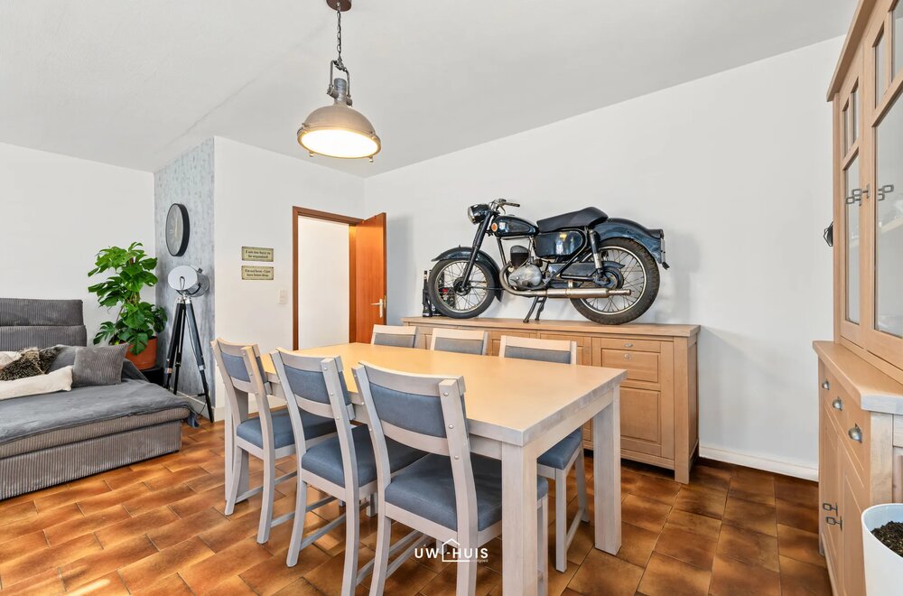 ruim-2-slaapkamer-appartement-met-garage-in-centrum-verrebroek002.jpg