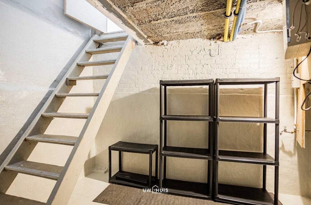 lichtrijk-appartement-met-2-slaapkamers-ruime-tuin-en-garage-in-burcht017.jpg